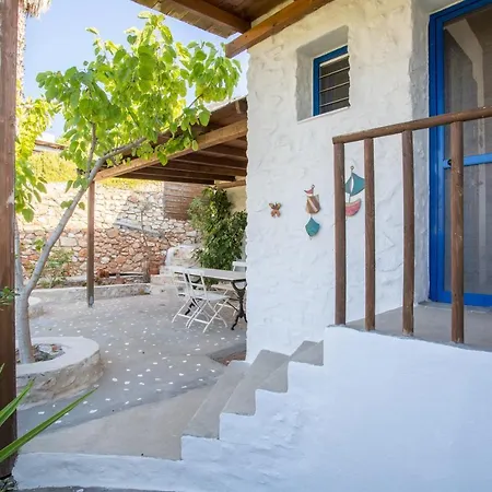 Villa Nikoletta In Krotiri Offering Amazing Views! Holiday home Parikia (Paros)